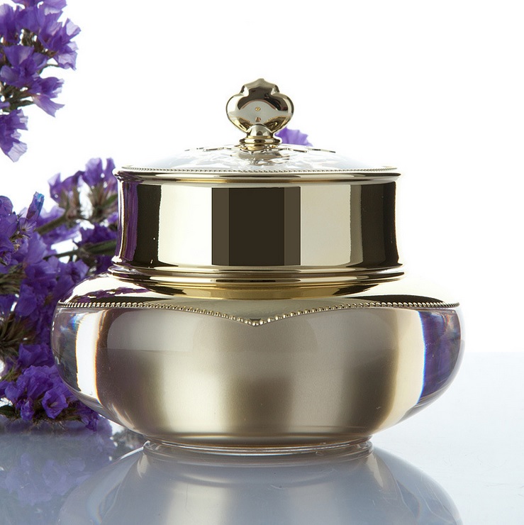 Kozmetický akrylový džbán