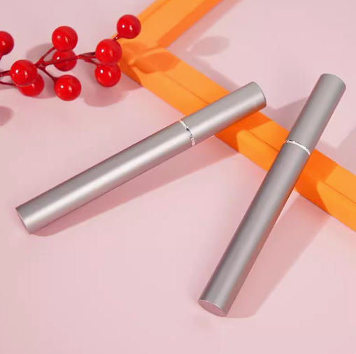 Kovová tuba maskary