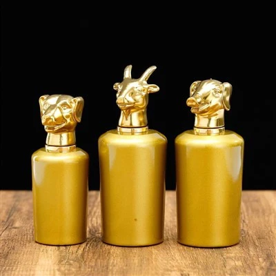 Žltá fľaša na parfum